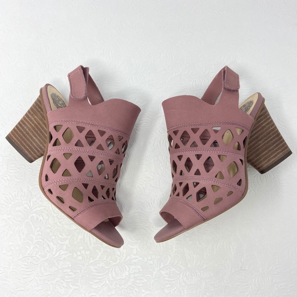 VINCE CAMUTO Deverly Cutout heeled sandals 6.5 W - Picture 3 of 7